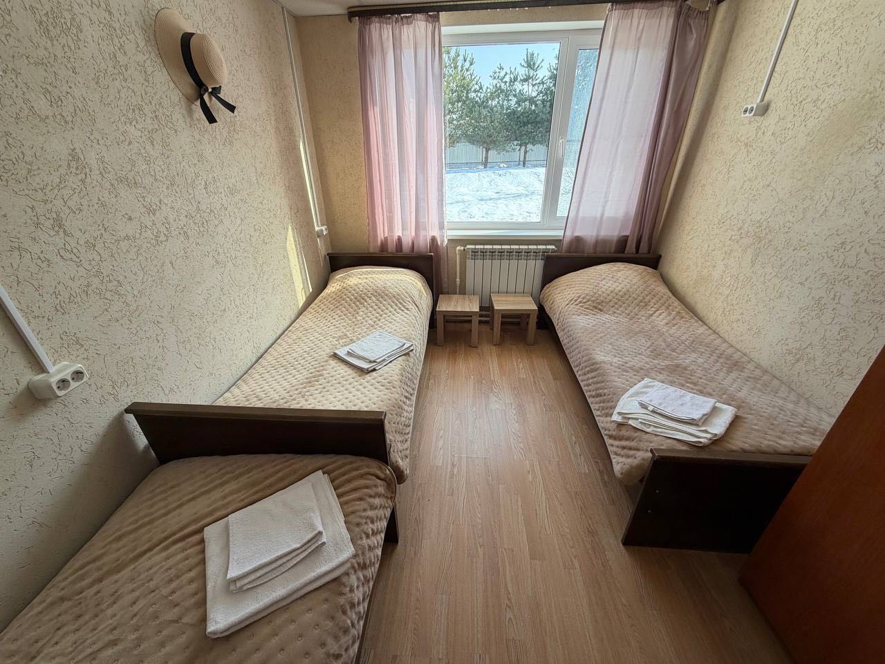 Номер №2 — для троих ❤️